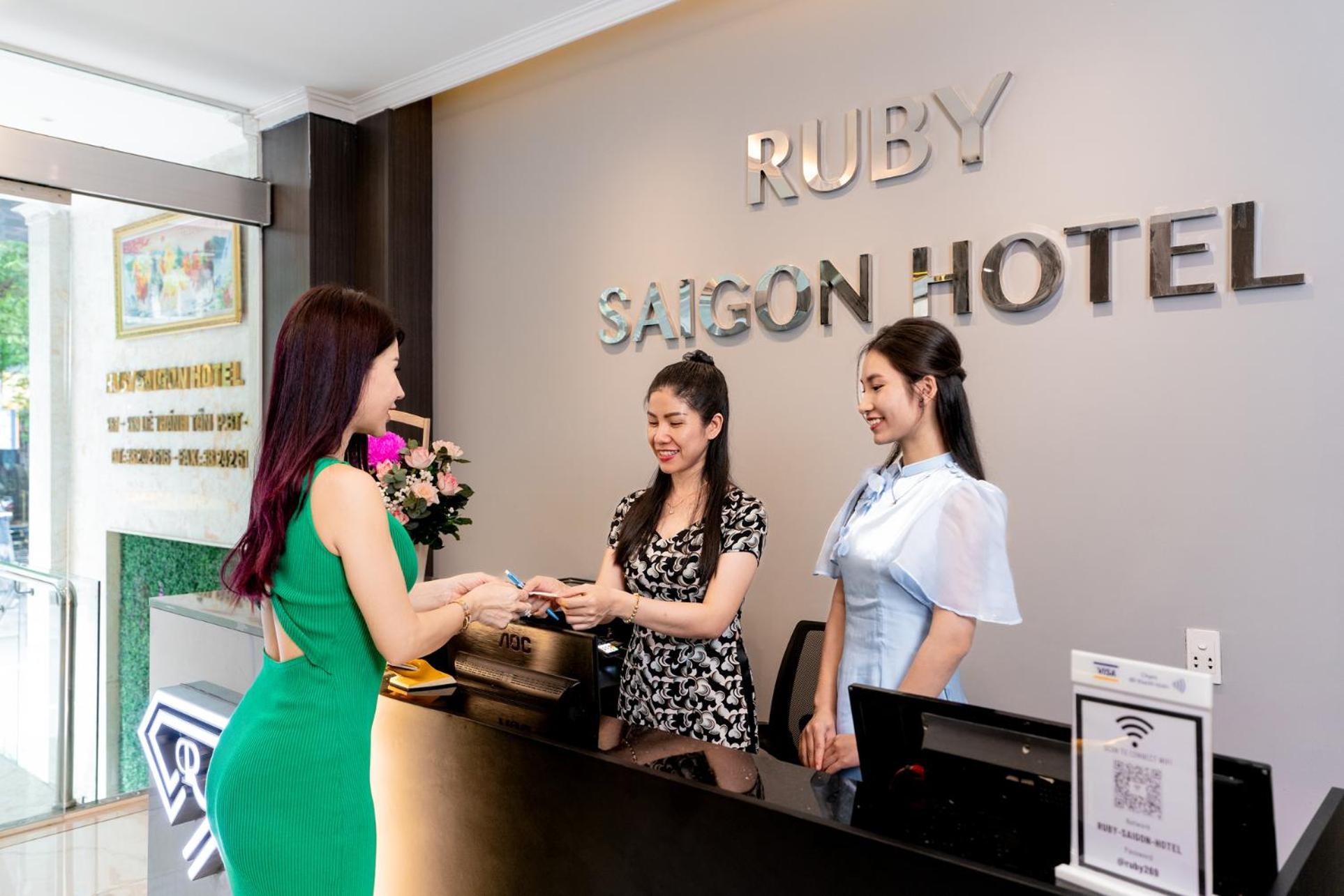 Ruby Saigon Hotel - Le Thanh Ton Ho Chi Minh City Exterior photo